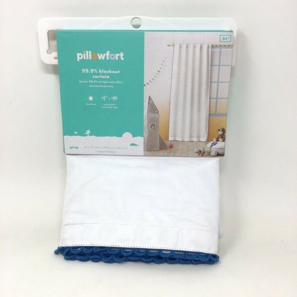 1 Pillowfort 42" W x 84" L Blackout Curtain Panel